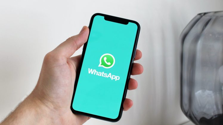 O que significa rt no WhatsApp?