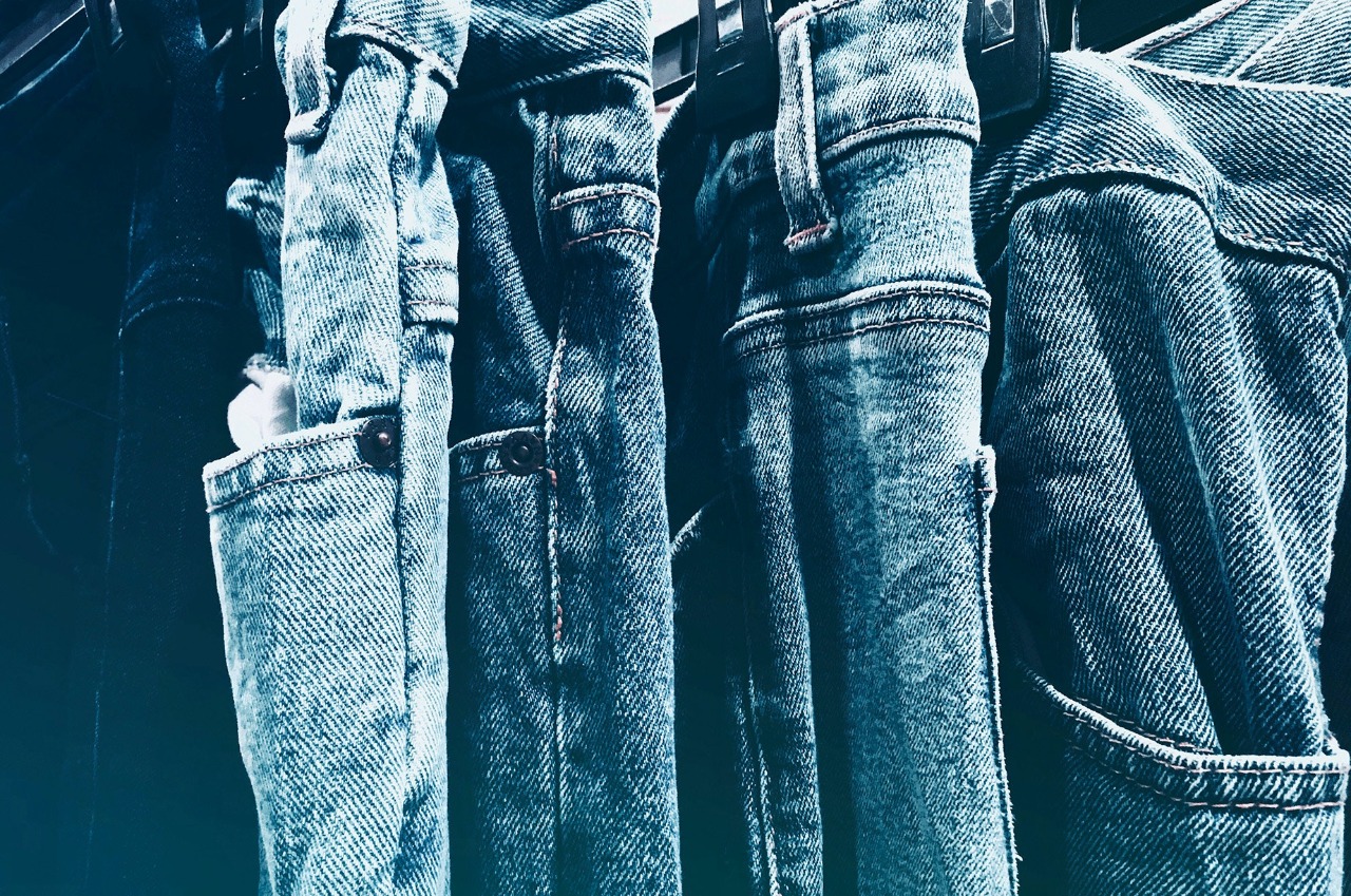 Como escolher calça jeans masculina perfeita